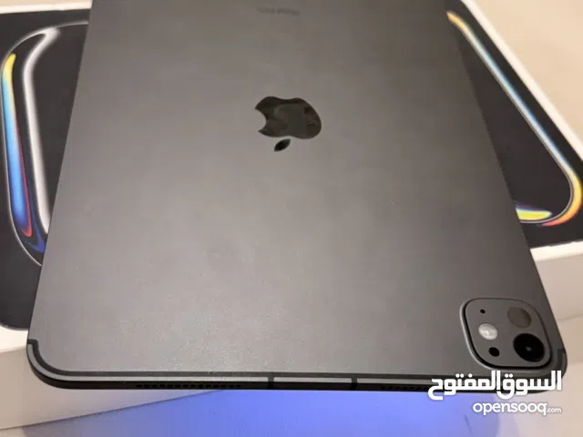 Apple iPad Pro 11 256 GB in Jeddah