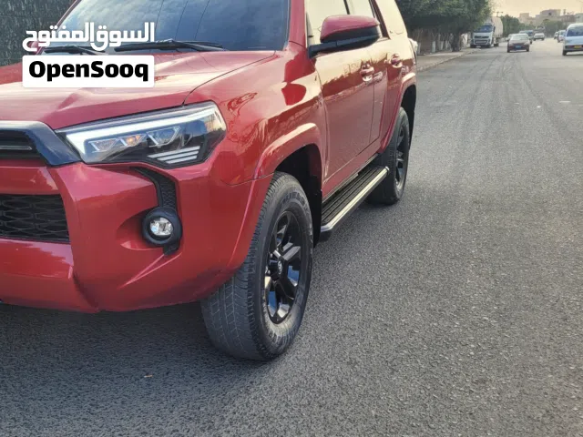 2022 تويوتا 4 رونر SR5 Premium