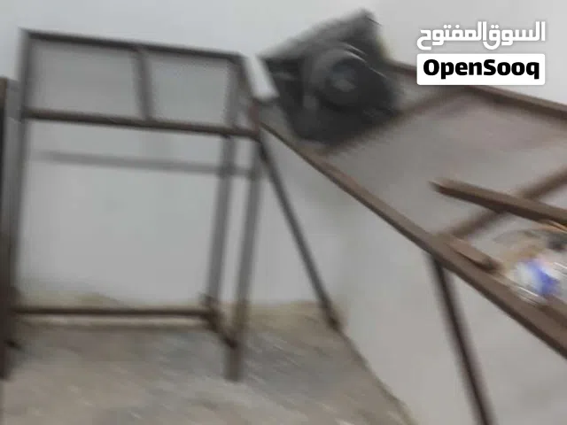 طاولات حديد للبيع