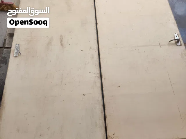 السلام عليكم بيبان للبيع جددد 3 قطع بدون جرجوبه