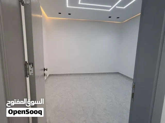 195 m2 3 Bedrooms Apartments for Rent in Tripoli Al-Serraj