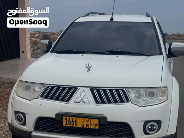 2009 Mitsubishi Montero
