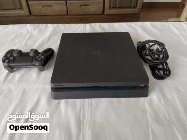 بلاستيشن 4 سوني 4 بأفضل حالة / متحمل عليه فيفا 26