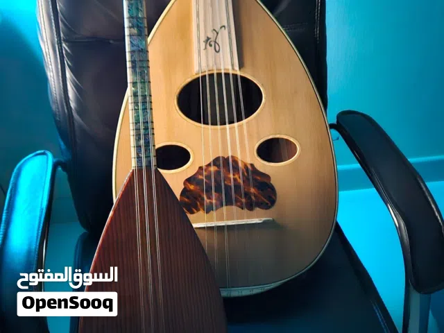 بزق تركي  احترافي ساز اصيل من الافضل في السلطنة صوت واضح وعالي جدا مرصع بالصدف ومن اجود انواع الخشب
