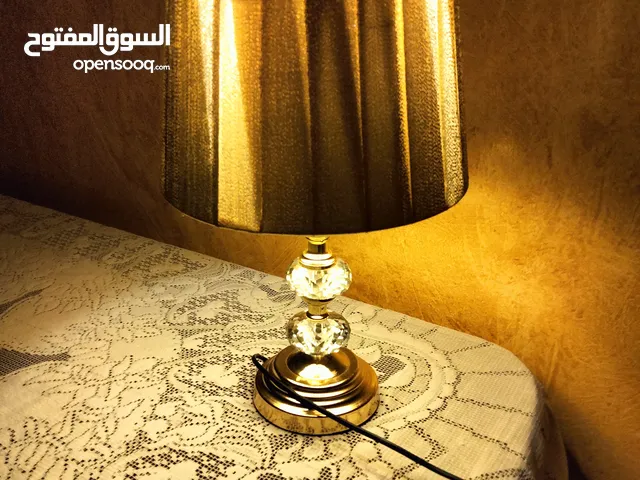 أباجورة مودرن شيك للديكور في غرف النوم والرسيبشن استعمال بسيط زي الجديدة – 200 للواحدة و400 للاتنين