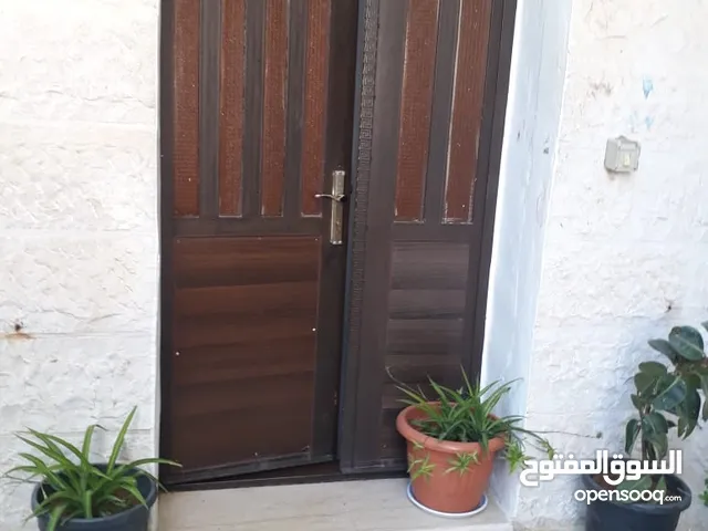 90 m2 1 Bedroom Apartments for Rent in Amman Safut