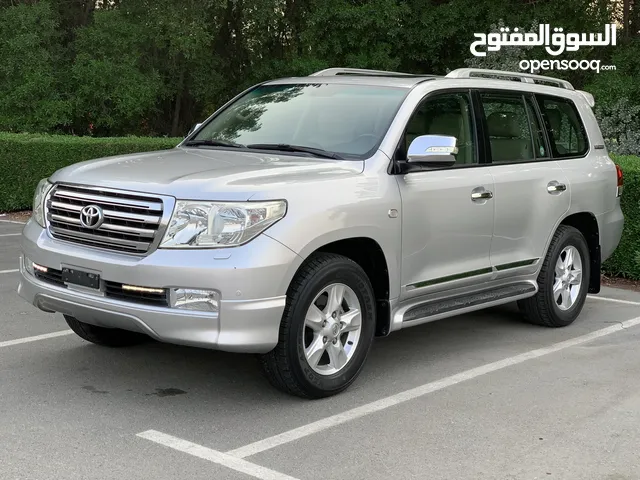 Toyota Land Cruiser 2013 in Sharjah