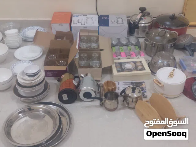 بيع بداعي السفر أستعمال خفيف جدا 35 ريال كامل