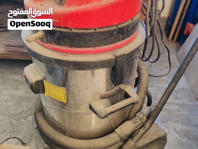 مكنسة IPC تنظيف ايطالي لشفط المياه والاتربة مستعمل نظيف