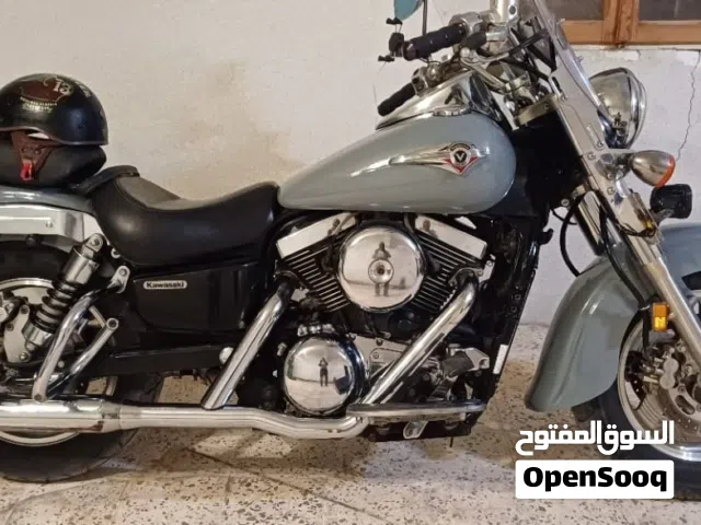 السلام عليكم موطو كلاسيك للبيع النوع :- كوزاكي فولكن موديل :- 2004 القوه :- 1500cc جمرك