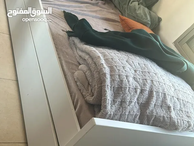 البحث اثاث غرف نوم مستعمل  وتخت مجوز جديد
