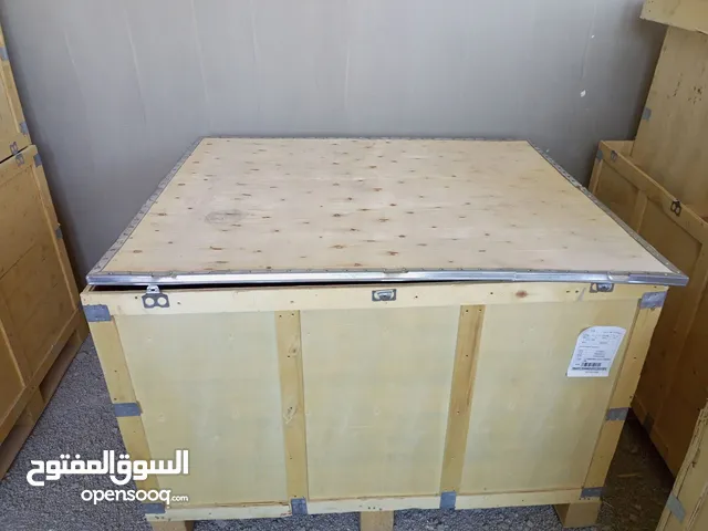 صناديق خشب معاكس مع الغطاء و القواعد الطول 120سم العرض 100سم الارتفاع 71سم