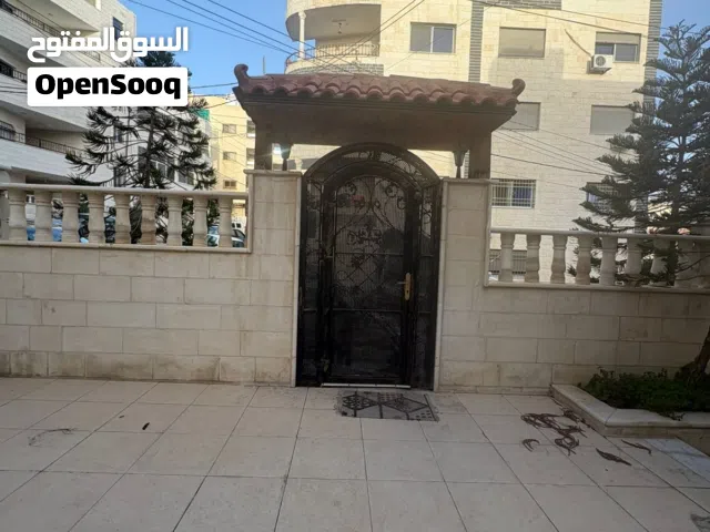500 m2 5 Bedrooms Villa for Sale in Zarqa Jabal Tareq