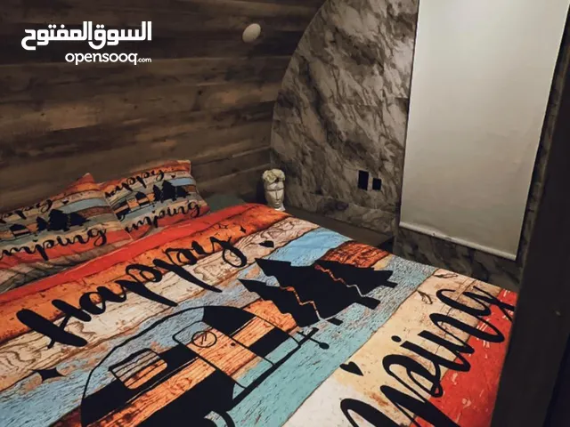 للبيع كرفان أمريكي 2022 مع أوراق رسميه 31 قدم قابل للمساومة