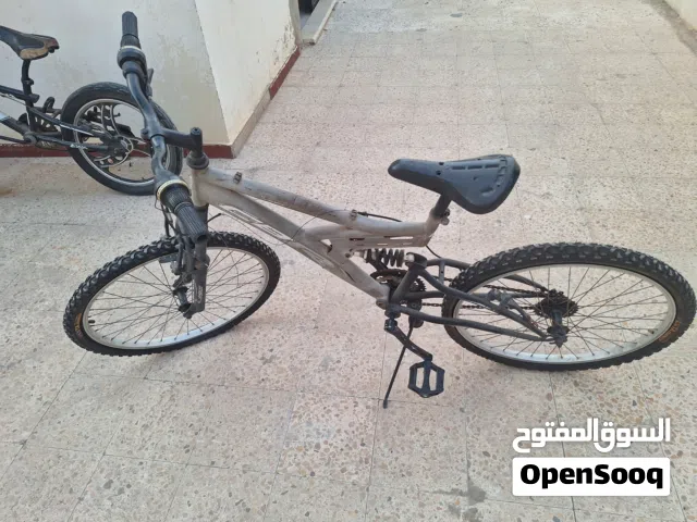 السلام عليكم ورحمة الله وبركاته متوفر دراحة هوائية مقاس  24 للبيع زي متشوفو قدامكم