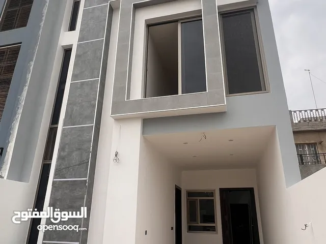170 m2 3 Bedrooms Townhouse for Sale in Baghdad Khadra