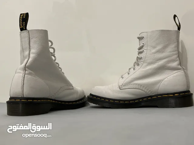 Other Boots in Muscat