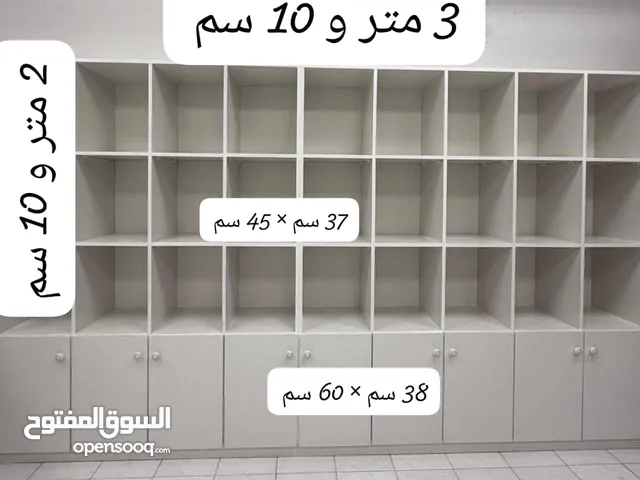 رفوف محل تجارية للبيع استعمال 3 شهور بحالة ممتازه جدا غرض البيع توسيع المحل