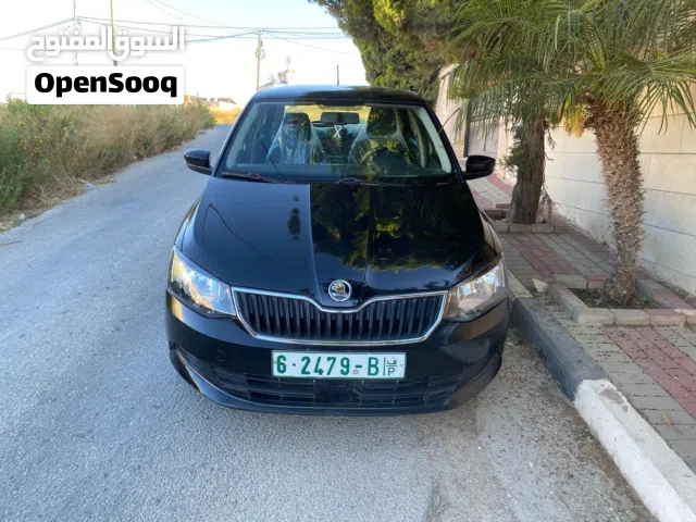 سكودا فابيا . انتاج 2016. اتوماتيك. مطور 1200 تيربو. حساسات شركة. تامين شامل. شباييك كهرباء. تحكم ست