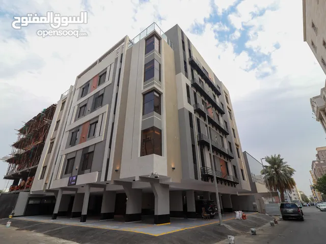 شقة اربع غرف جديدة للبيع بحي الروضة بسعر لقطة من المالك مباشرة