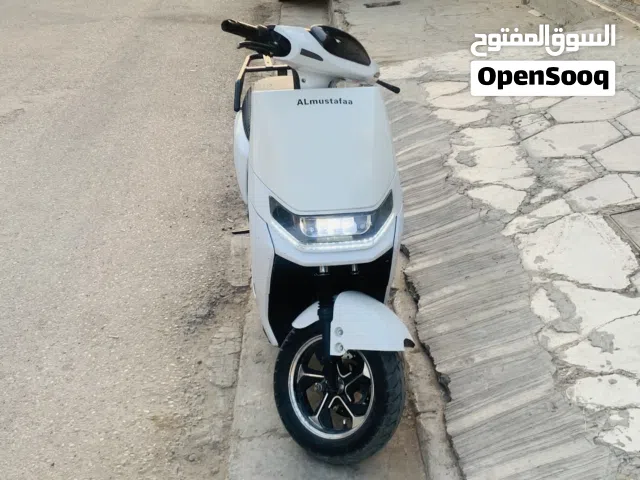 دراجة كهربائية خمس بطاريات