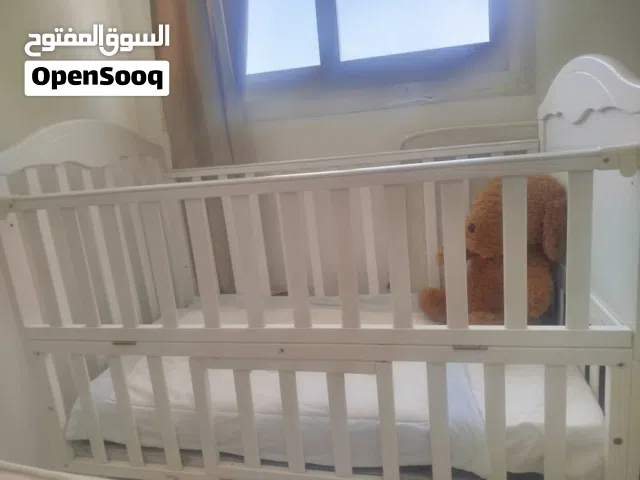 سرير اطفال مع فرشة (baby bed with Mattress )