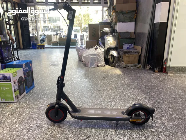 سكوتر ذكي كهربائي ببطاريه تدوم لخمس ساعات وبجوده عالية جدا