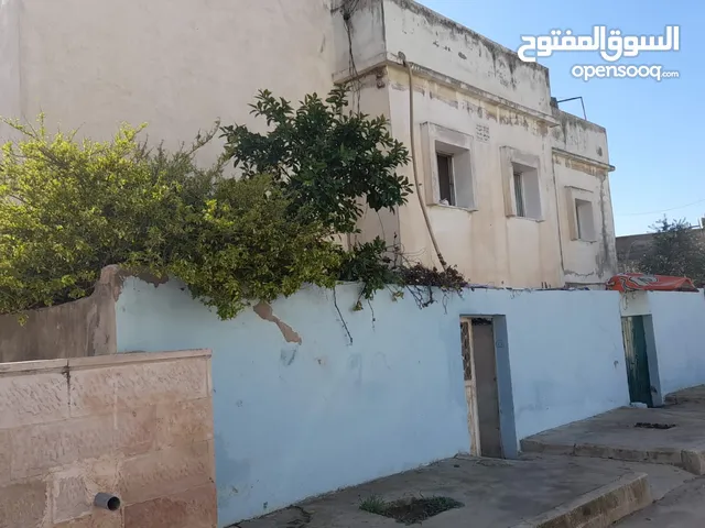 350 m2 More than 6 bedrooms Townhouse for Sale in Irbid Bait Ras