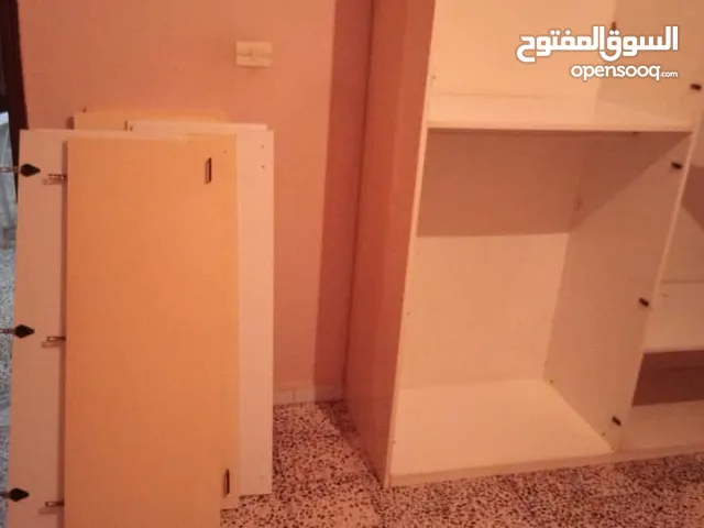 2دواليب للبيع السعر 250 المساحه 2ميترو ونص