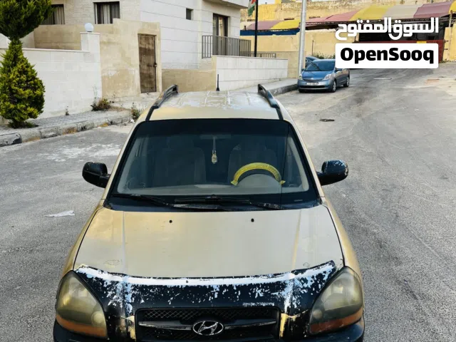 2005 Hyundai Tucson Standard