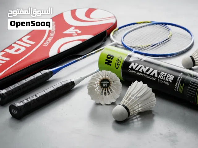 العنوان:  طقم Badminton متكامل من براند Ninja – مضارب وحقيبة مع 10 كرات