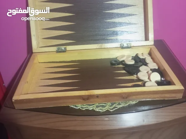 طاولات جديدة للبيع