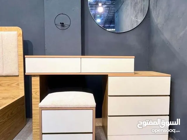 (نجار مطابخ و اثاث و ديكورات ) مبيعات/مسئول مخازن/التسويق