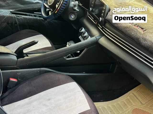 2023 هيونداي النترا SE