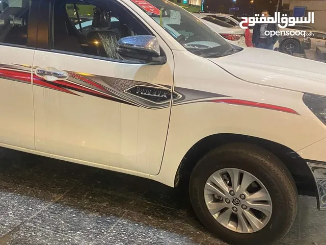Toyota Hilux DLX in Baghdad