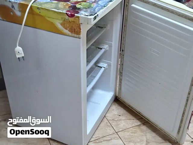 موجود فريزر 4 رفوف موفر للطاقة A++ للبيع بسعر طري جدا سبب البيع:اشتريت أكبر منه
