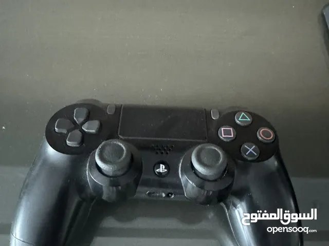 Ps4 slim 1 tb with controller