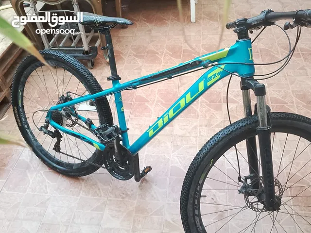 البيع سيكل بحاله ممتاز الحجم 27 يعني من شمخت بسيطه