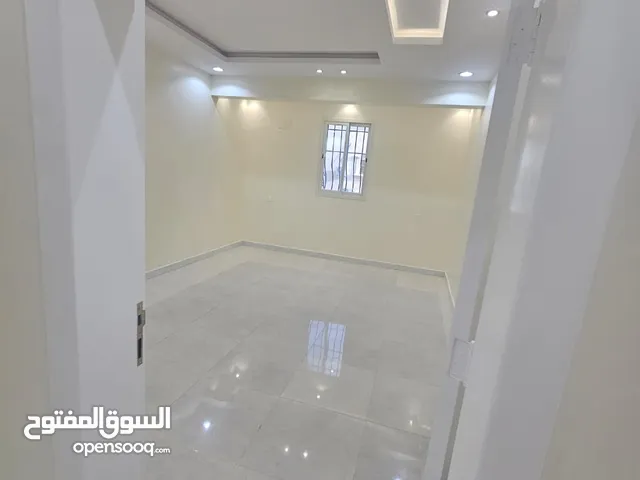 250 m2 2 Bedrooms Apartments for Rent in Khamis Mushait Al Raunah