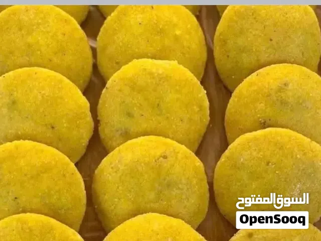 كليجه بكل انواعه تمر حلقوم جوز