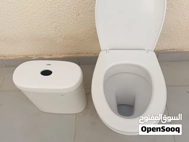قاعدة تواليت بحالة ممتازة جداً للبيع