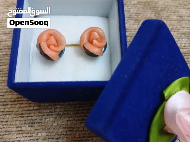 حلق ريزن وردة