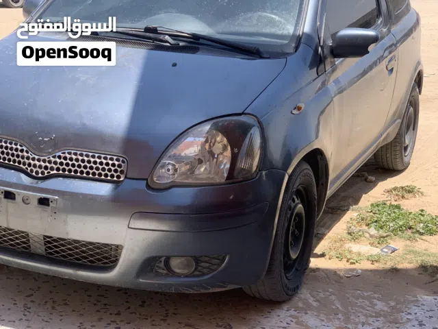 2004 تويوتا يارس SE