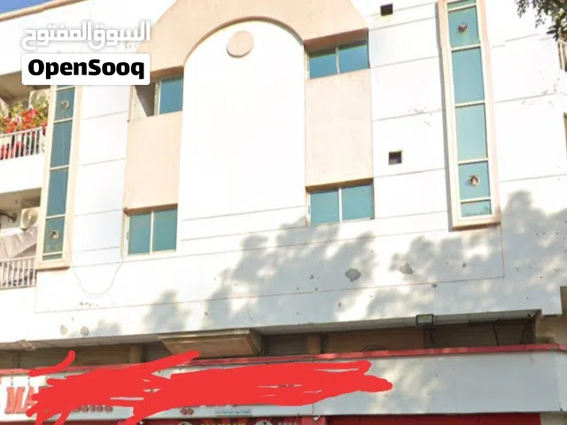 بنايه للبيع في عجمان دخلها ممتاز جدا من المالك مباشره