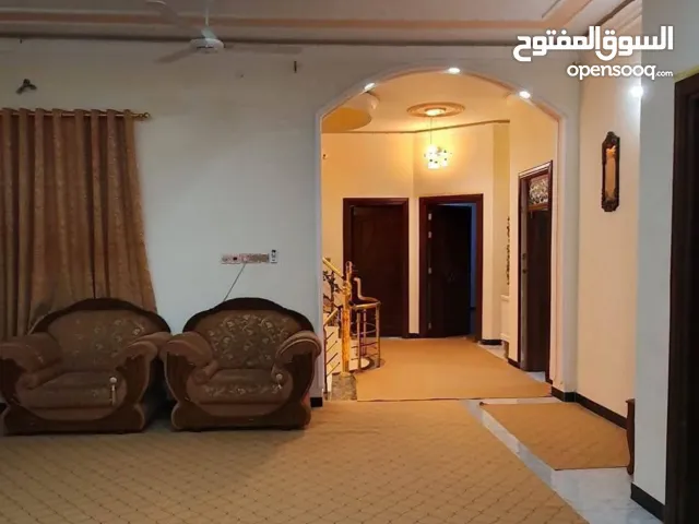 260 m2 More than 6 bedrooms Villa for Sale in Basra Hayy Al Kafaat
