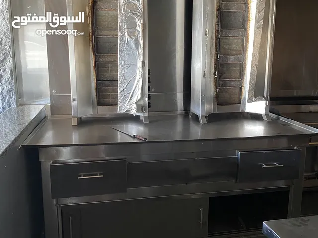 عدة مطعم للبيع