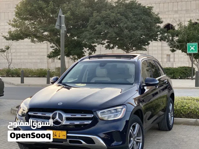 GLC 300 بنظافة مميزة جداً كالجديدة تماماً