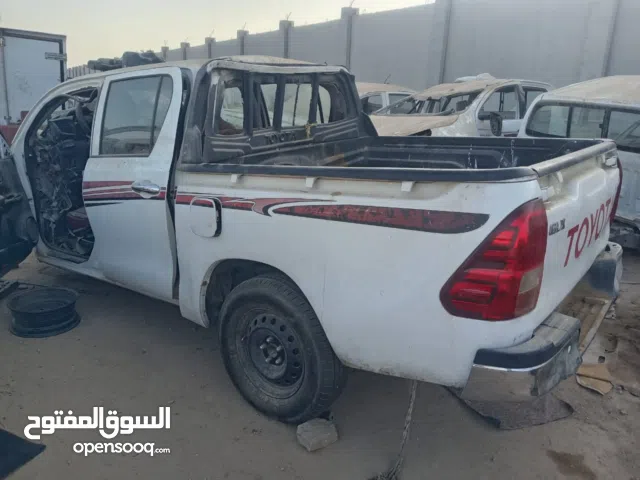 تشليح قطع غيار سيارات مستعملة – هايلوكس كامري لاندكروزر باترول جيلي MG أفيو هامر H2 H3 باثفندر