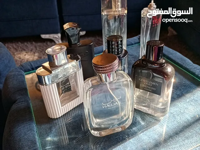 علب فارغة للعطور