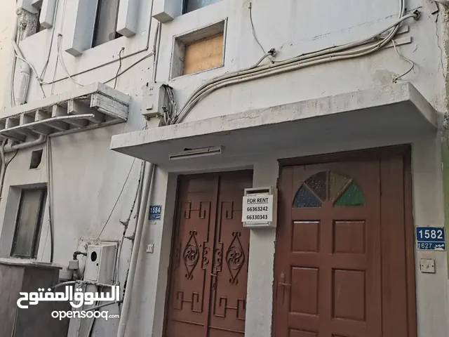 للإيجار منزل الدور الأول في المحرق خلف جامع إيمان (حالة بو ماهر).